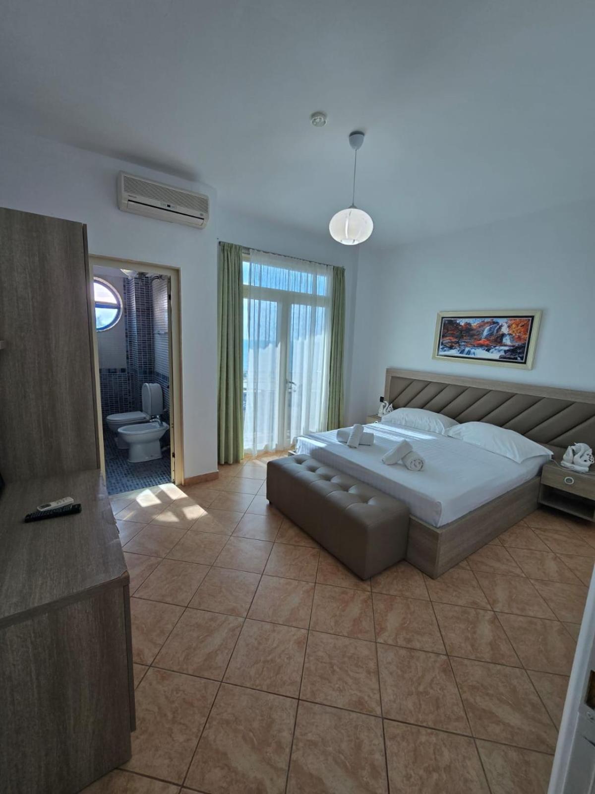 Blue Amr Hotel Škalngur Kültér fotó
