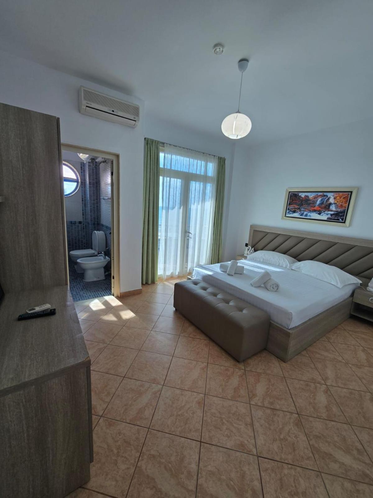Blue Amr Hotel Škalngur Kültér fotó