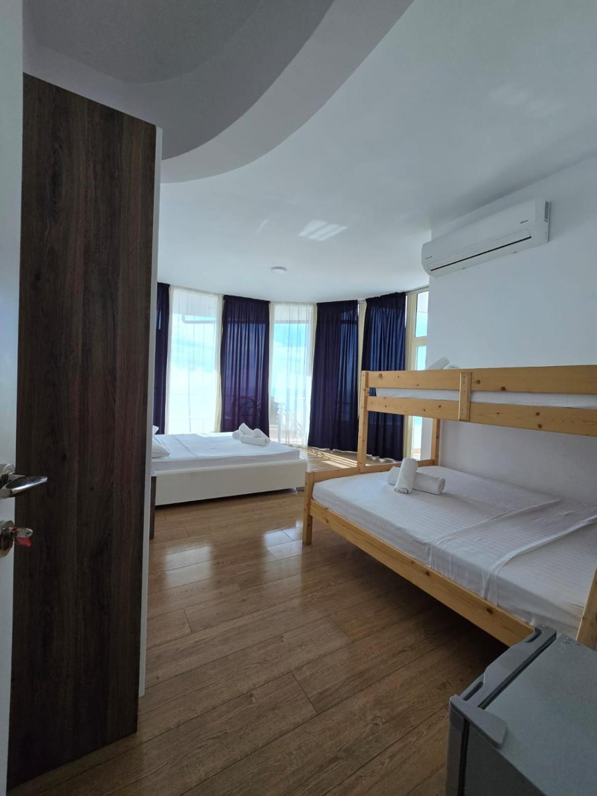 Blue Amr Hotel Škalngur Kültér fotó