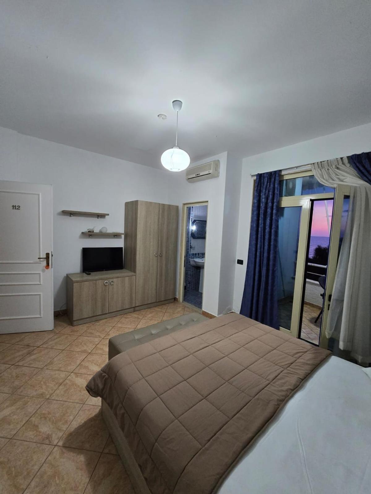 Blue Amr Hotel Škalngur Kültér fotó